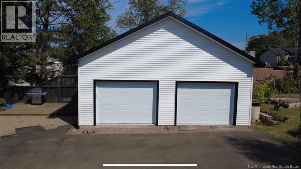 Photo 4 of 1828 Amirault Street, Dieppe NB