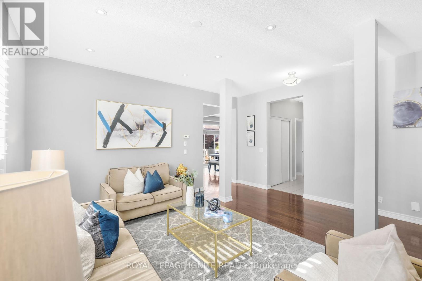 Photo 18 of 210 Blackwell Crescent, Oshawa ON