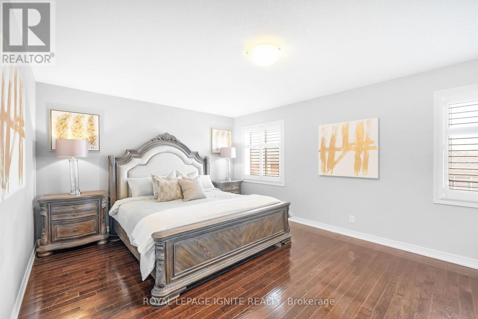 Photo 5 of 210 Blackwell Crescent, Oshawa ON
