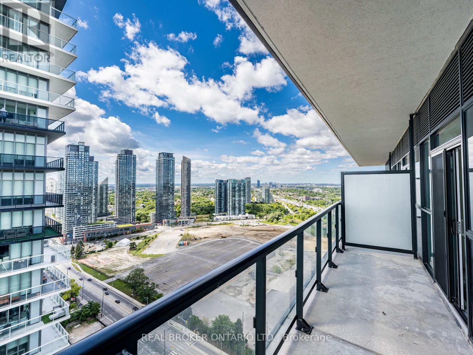 Photo 23 of 2906 38 Annie Craig Drive S, Toronto ON