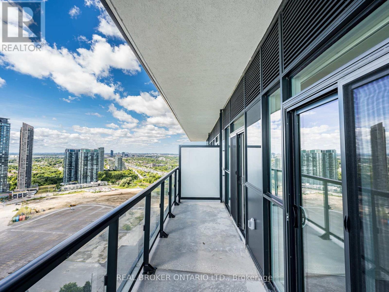 Photo 17 of 2906 38 Annie Craig Drive S, Toronto ON