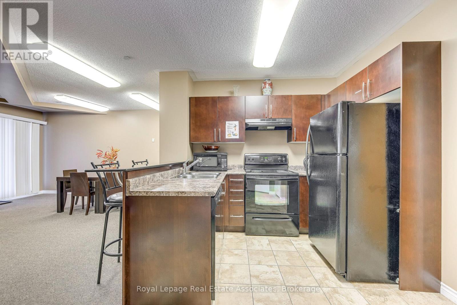 Photo 10 of 309 8 Harris Street, Cambridge ON