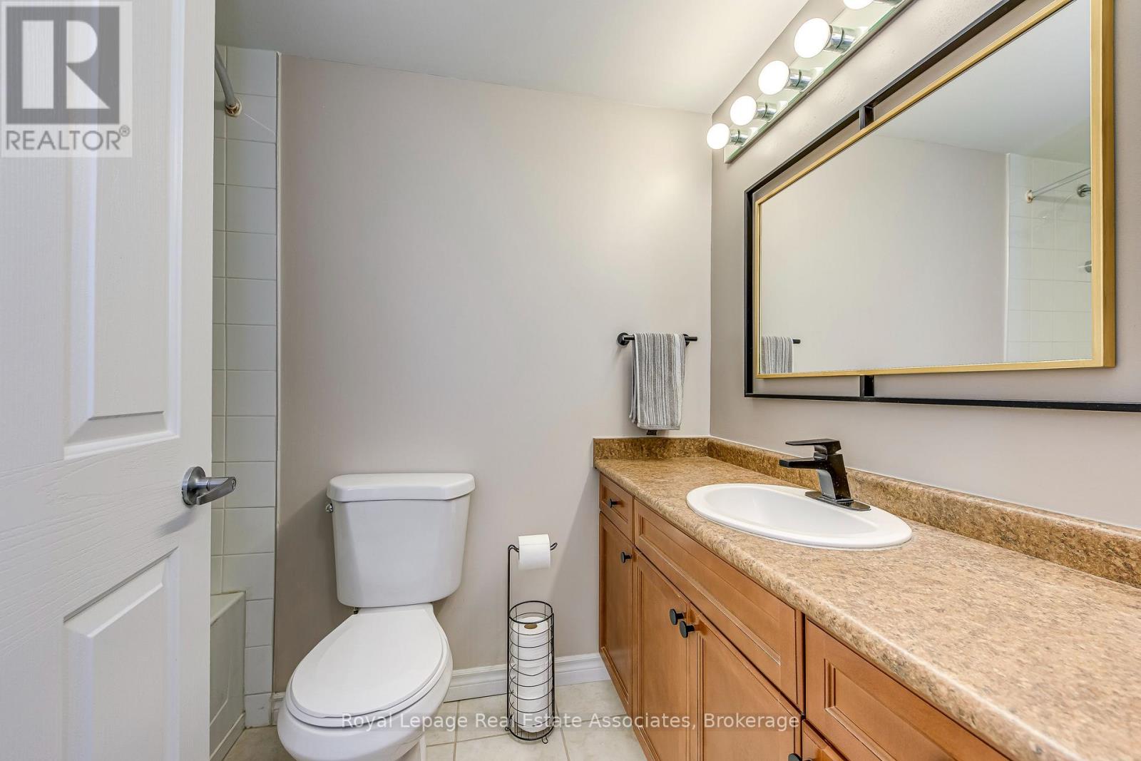 Photo 12 of 309 8 Harris Street, Cambridge ON