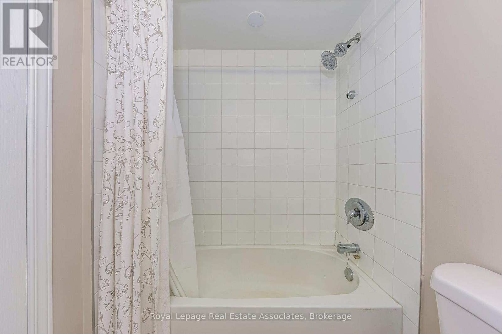 Photo 5 of 309 8 Harris Street, Cambridge ON