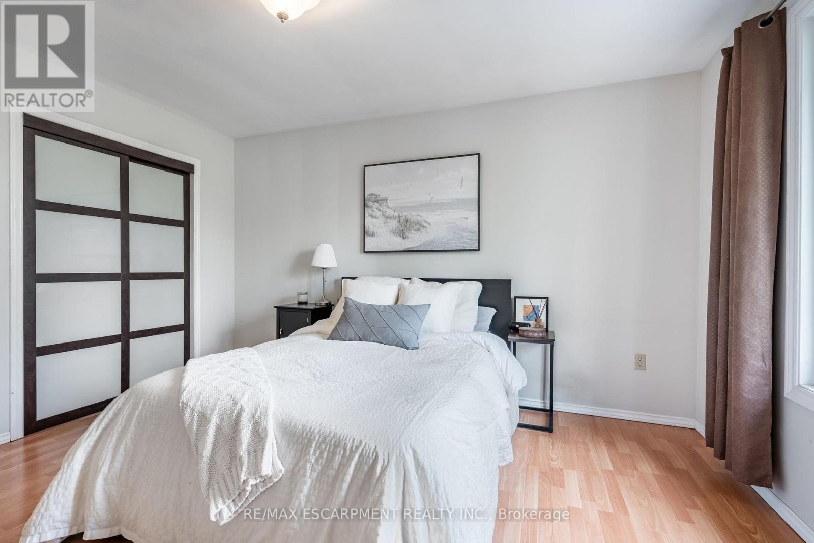 Photo 19 of 152 Concession 7 Road E, Hamilton ON