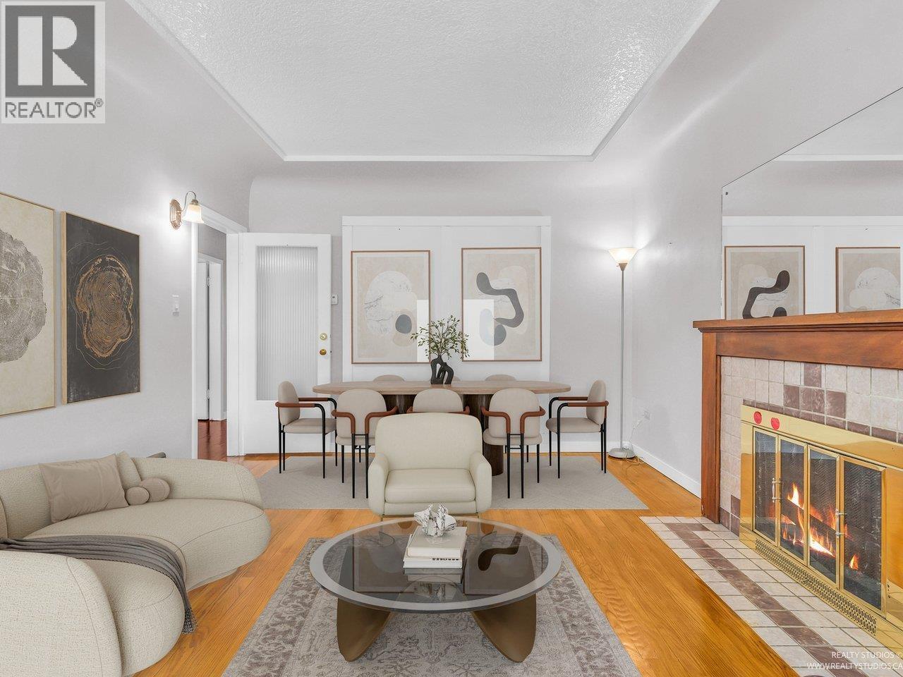 Photo 3 of 1032 E 49th Avenue, Vancouver BC