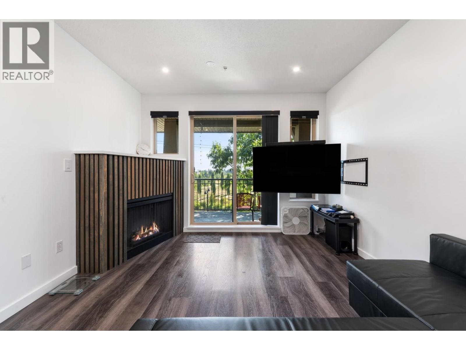Photo 12 of 1415 5115 Garden City Road, Richmond BC