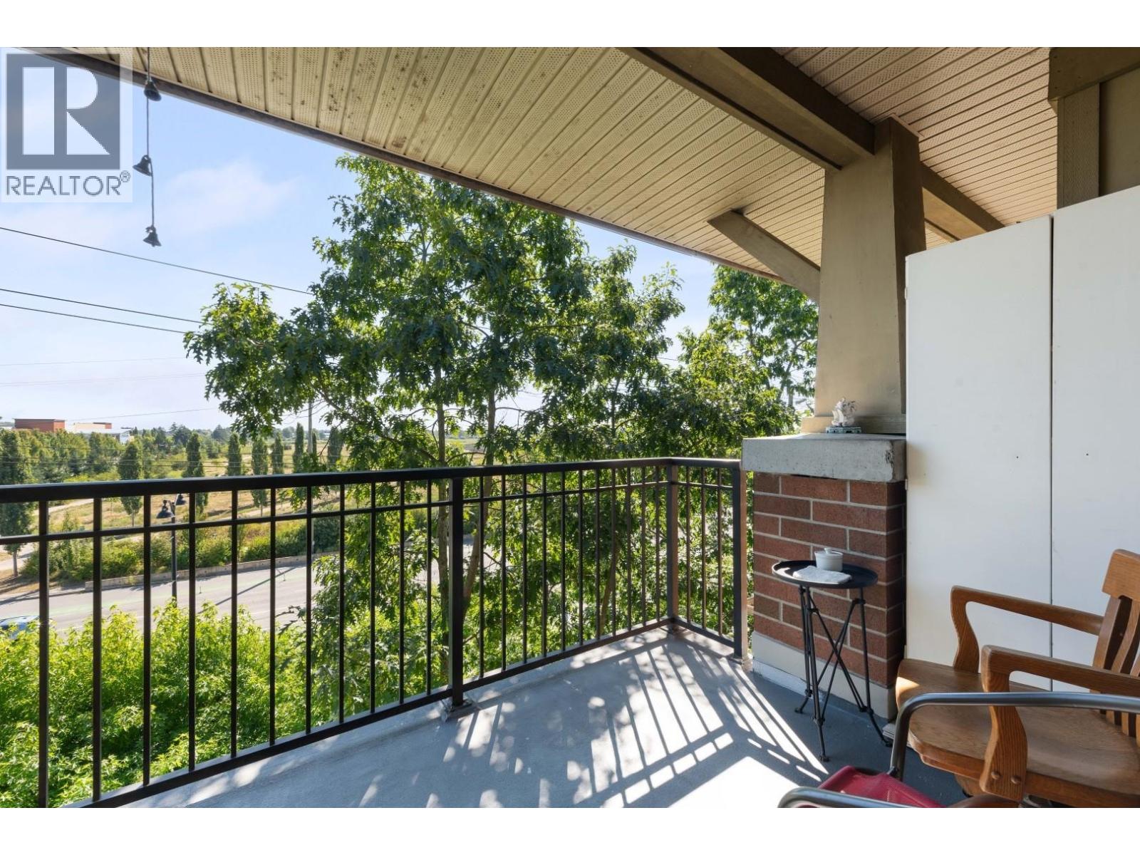Photo 23 of 1415 5115 Garden City Road, Richmond BC