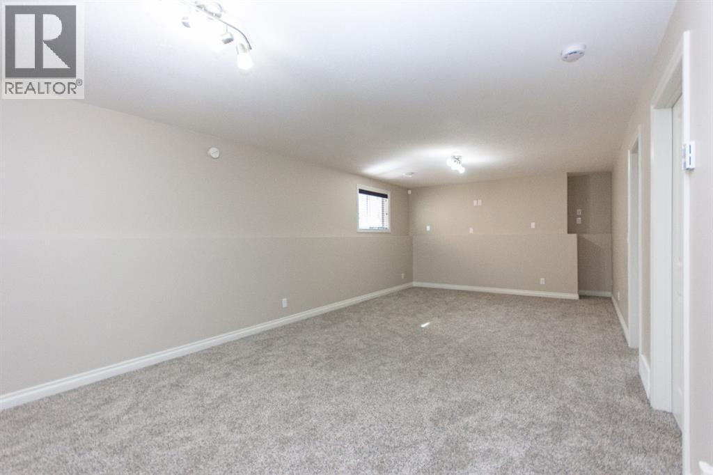 Photo 32 of 78 Trimble Close, Red Deer AB