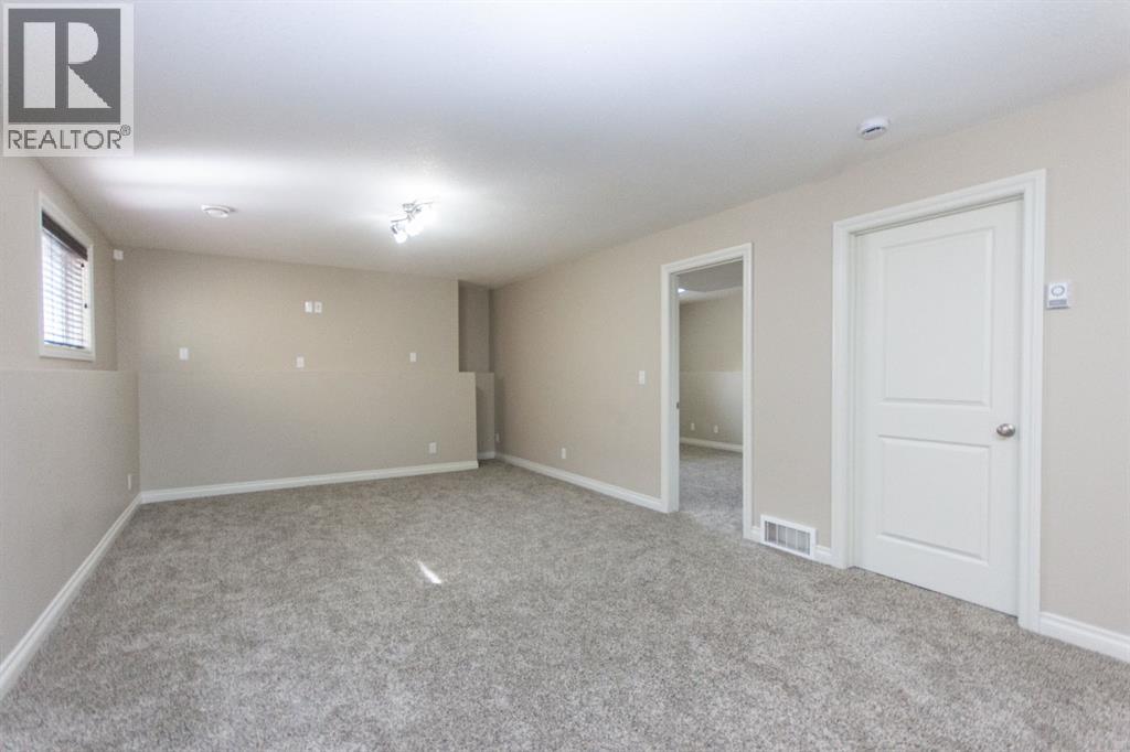 Photo 35 of 78 Trimble Close, Red Deer AB