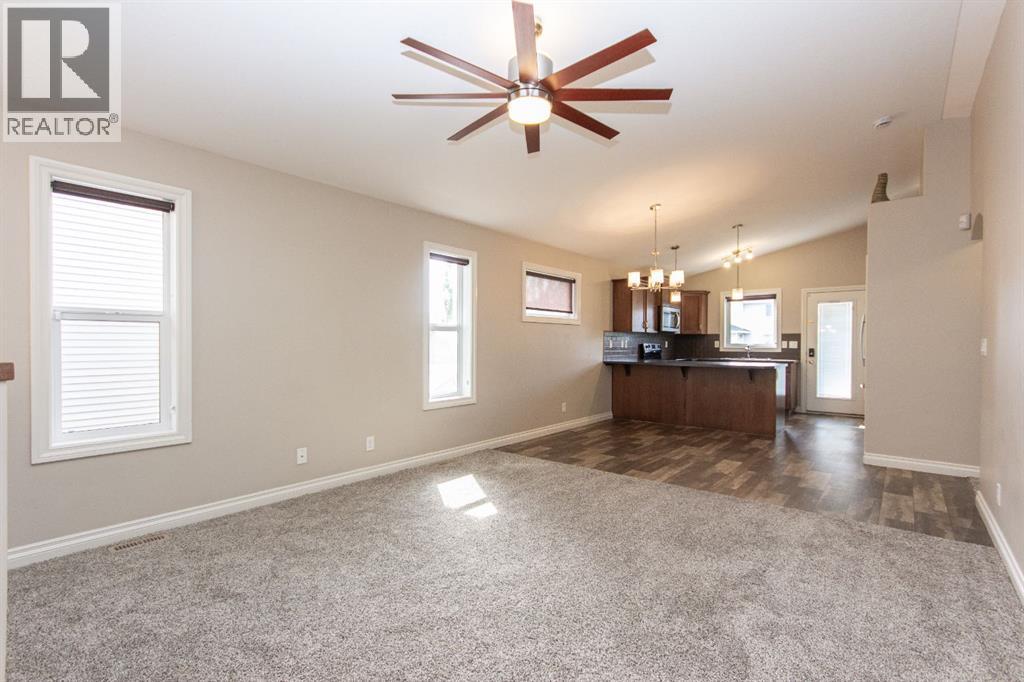 Photo 42 of 78 Trimble Close, Red Deer AB