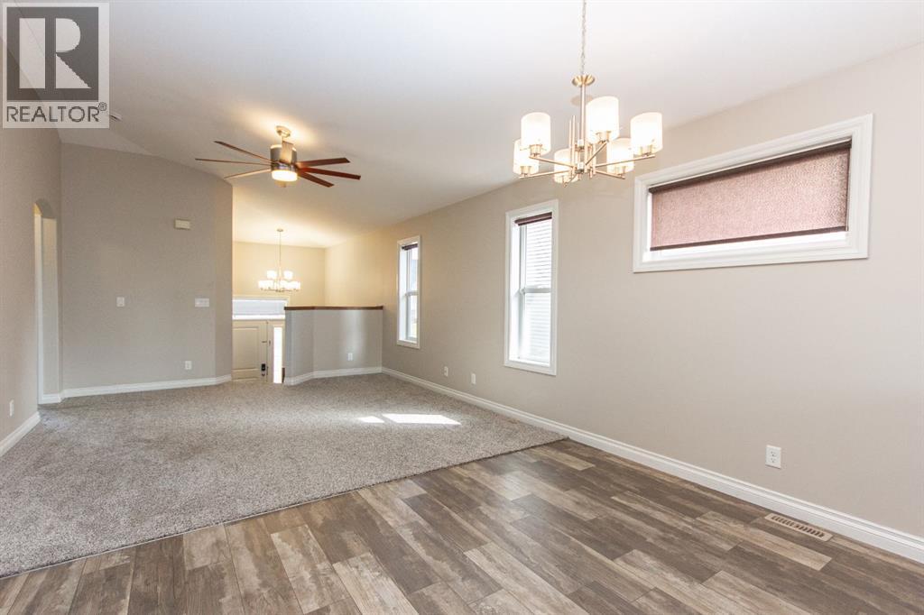 Photo 18 of 78 Trimble Close, Red Deer AB
