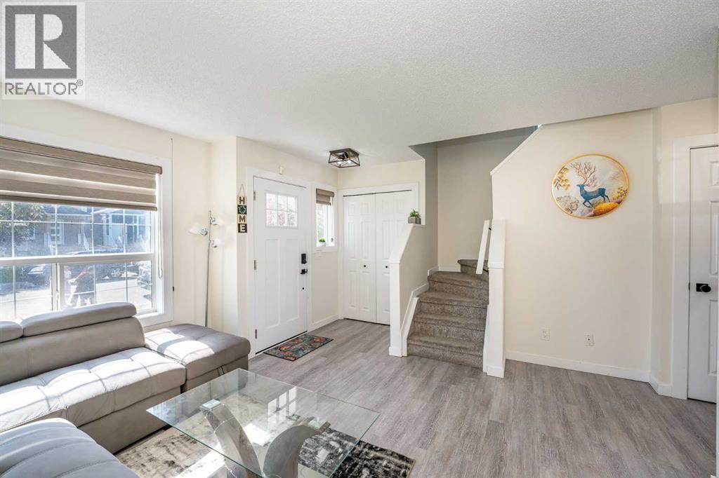 Photo 19 of 90 Martin Crossing Way Ne, Calgary AB
