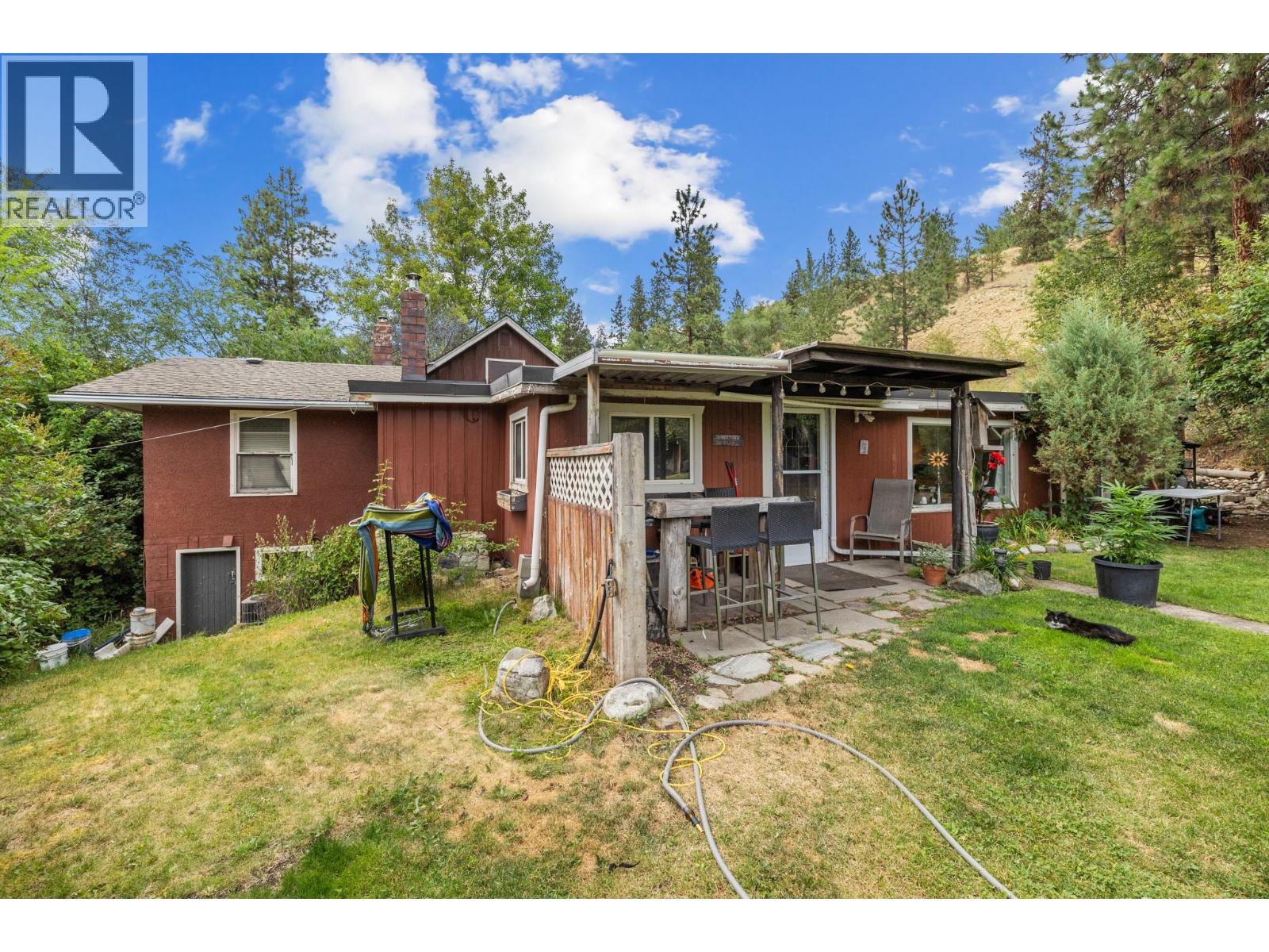 Photo 3 of 1915 Hollywood Road S, Kelowna BC