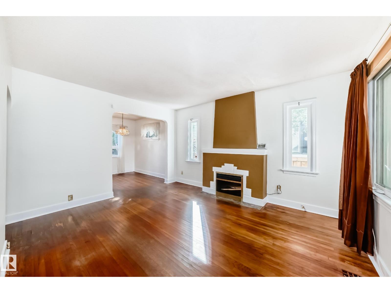 Photo 41 of 11425 71 St Nw, Edmonton AB