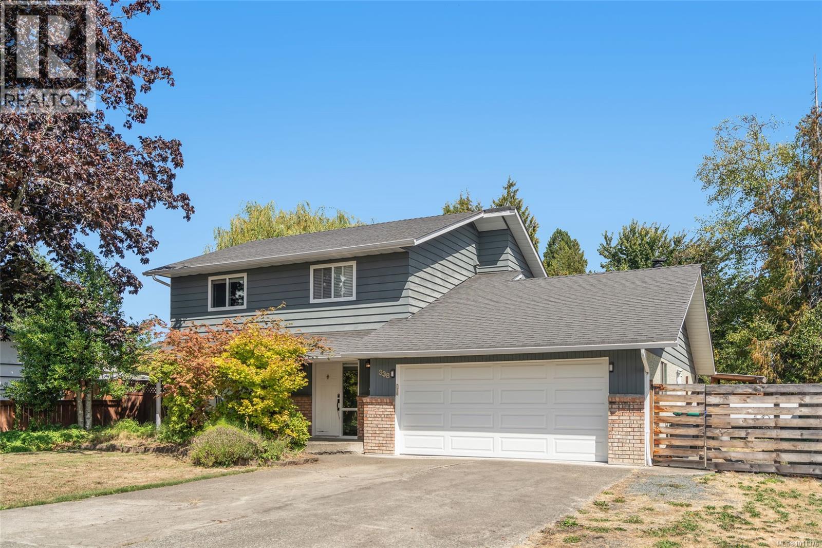 338 McKinnon St, Parksville