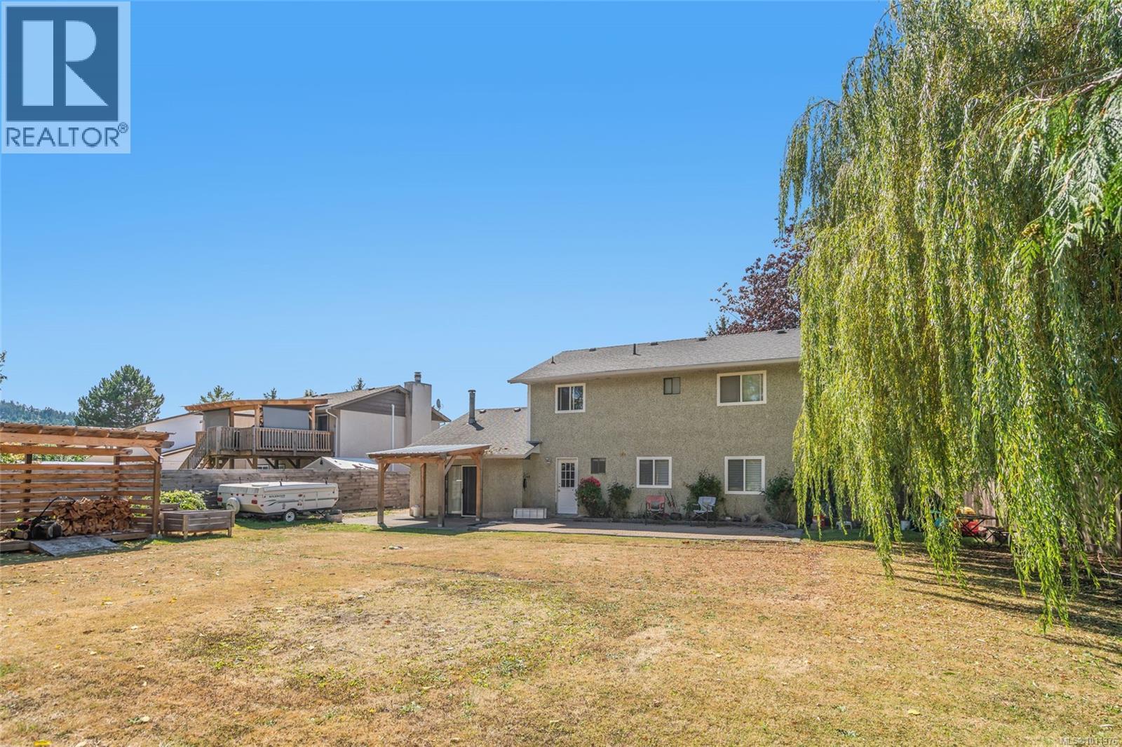 338 McKinnon St, Parksville