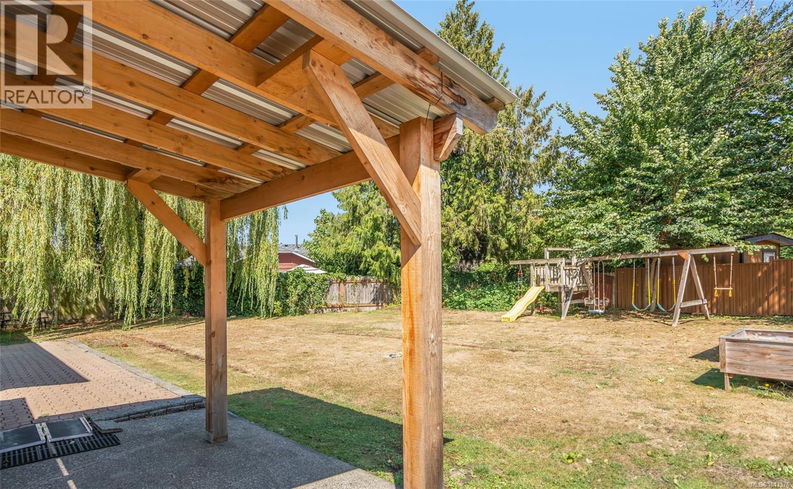 338 McKinnon St, Parksville