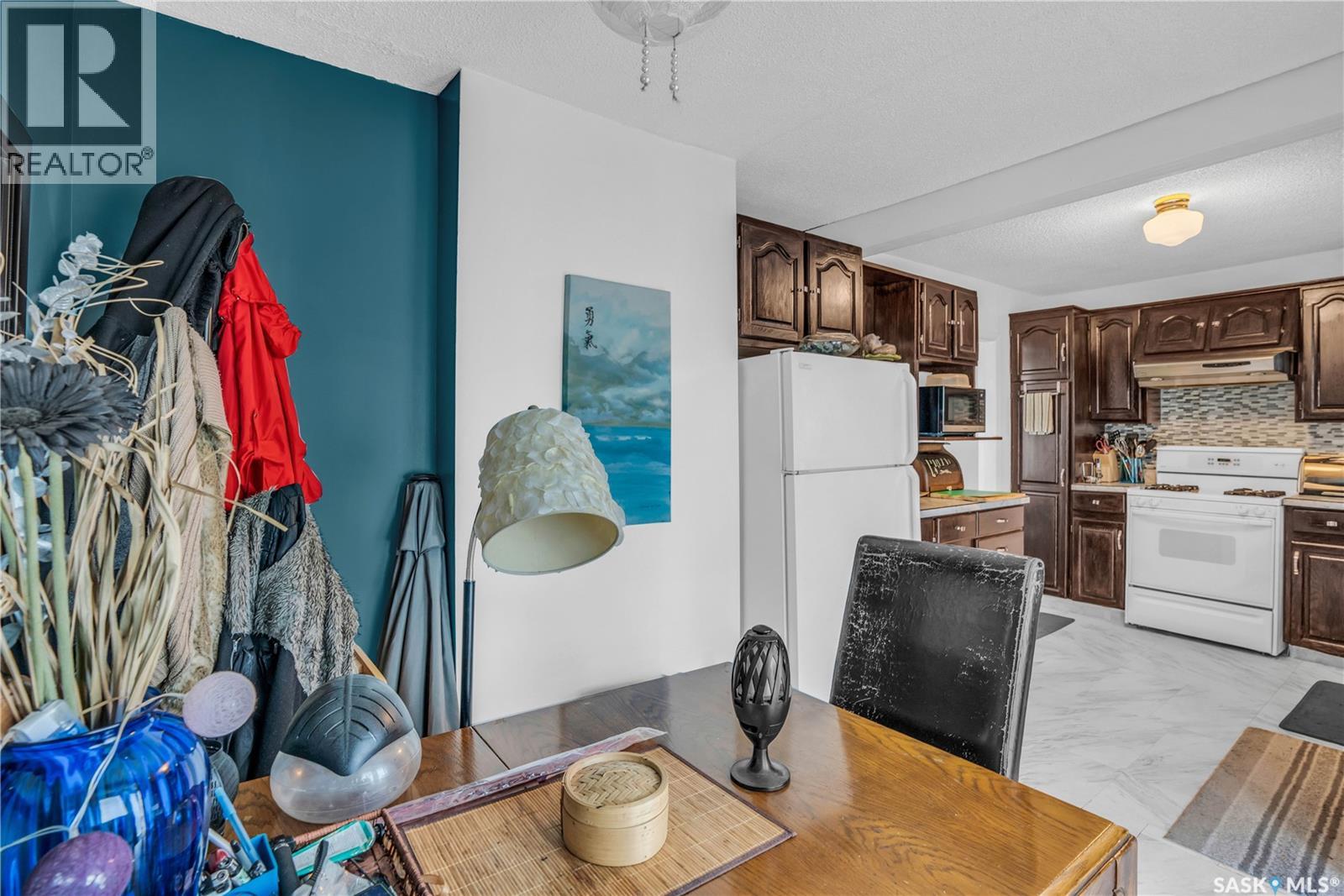 Photo 11 of 2128 Reynolds Street, Regina SK