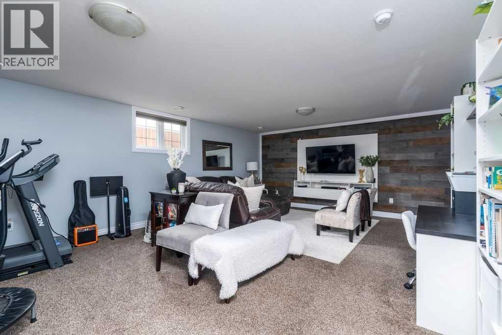 Photo 37 of 1802 59 B Avenueclose, Lloydminster AB