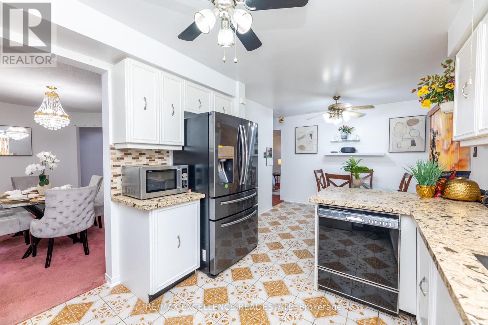 Photo 16 of 55 Atkins Circle, Brampton ON