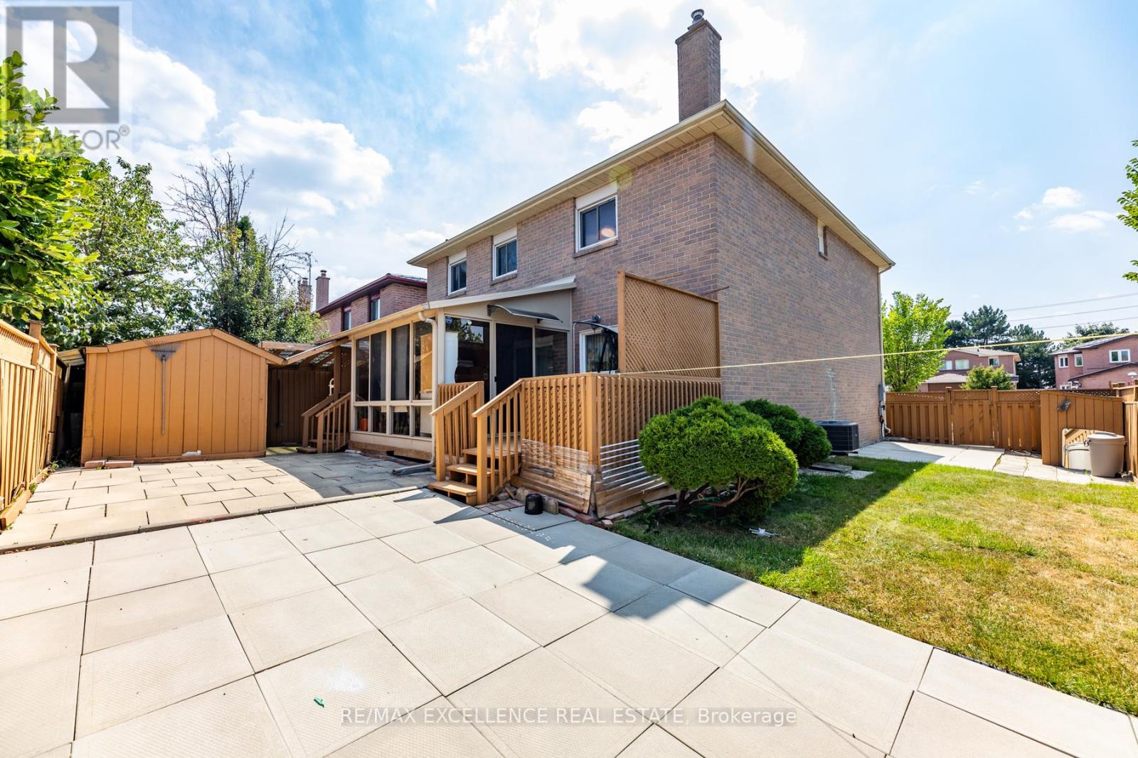 Photo 34 of 55 Atkins Circle, Brampton ON
