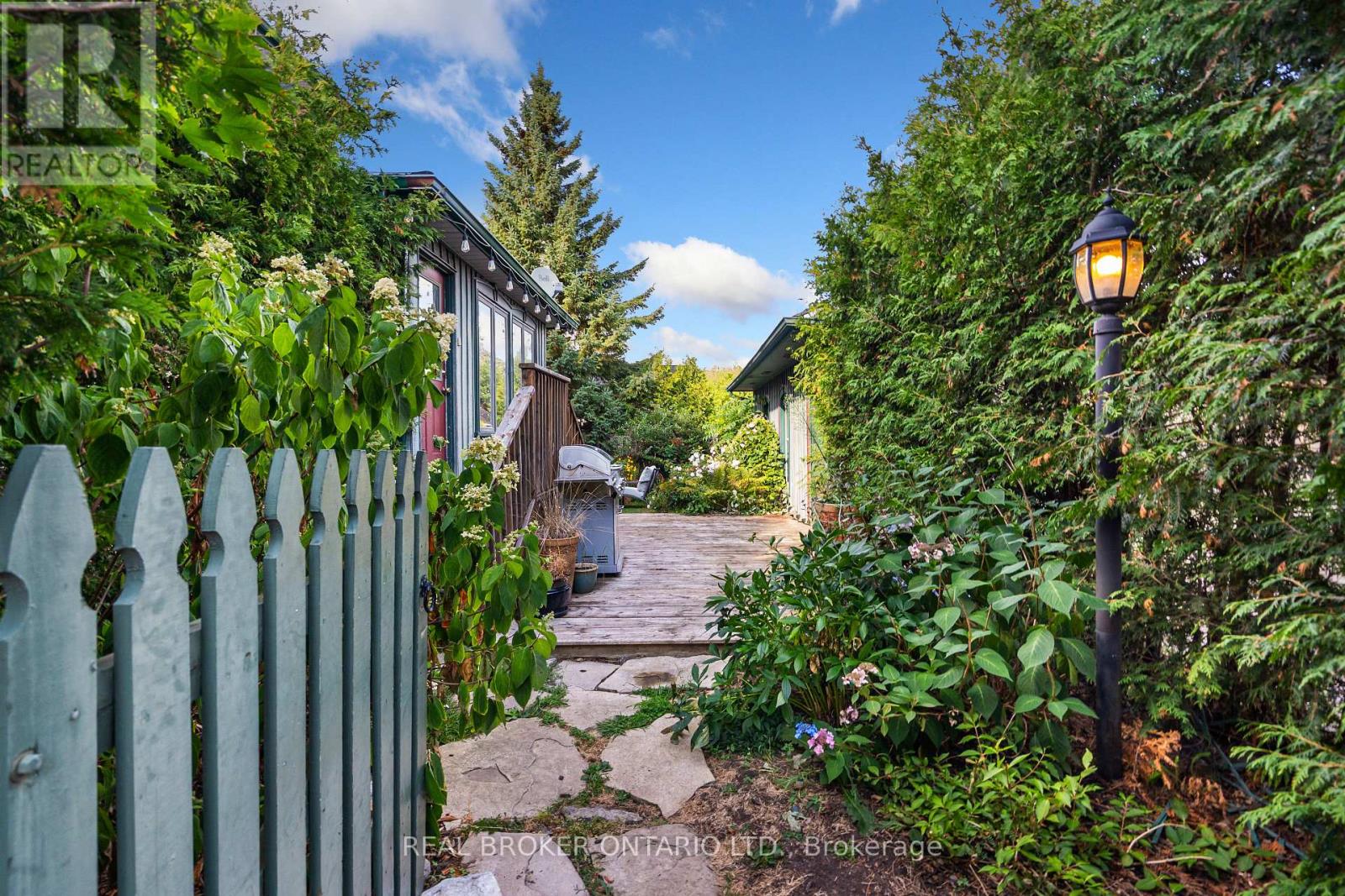 Photo 42 of 74 Lake Avenue W, Carleton Place ON