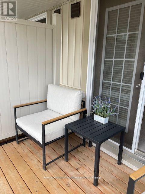 Photo 10 of 28 88 Decorso Drive, Guelph ON