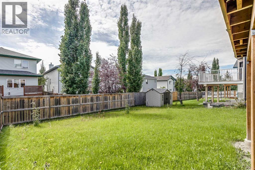 Photo 22 of 127 Tuscarora Way Nw, Calgary AB