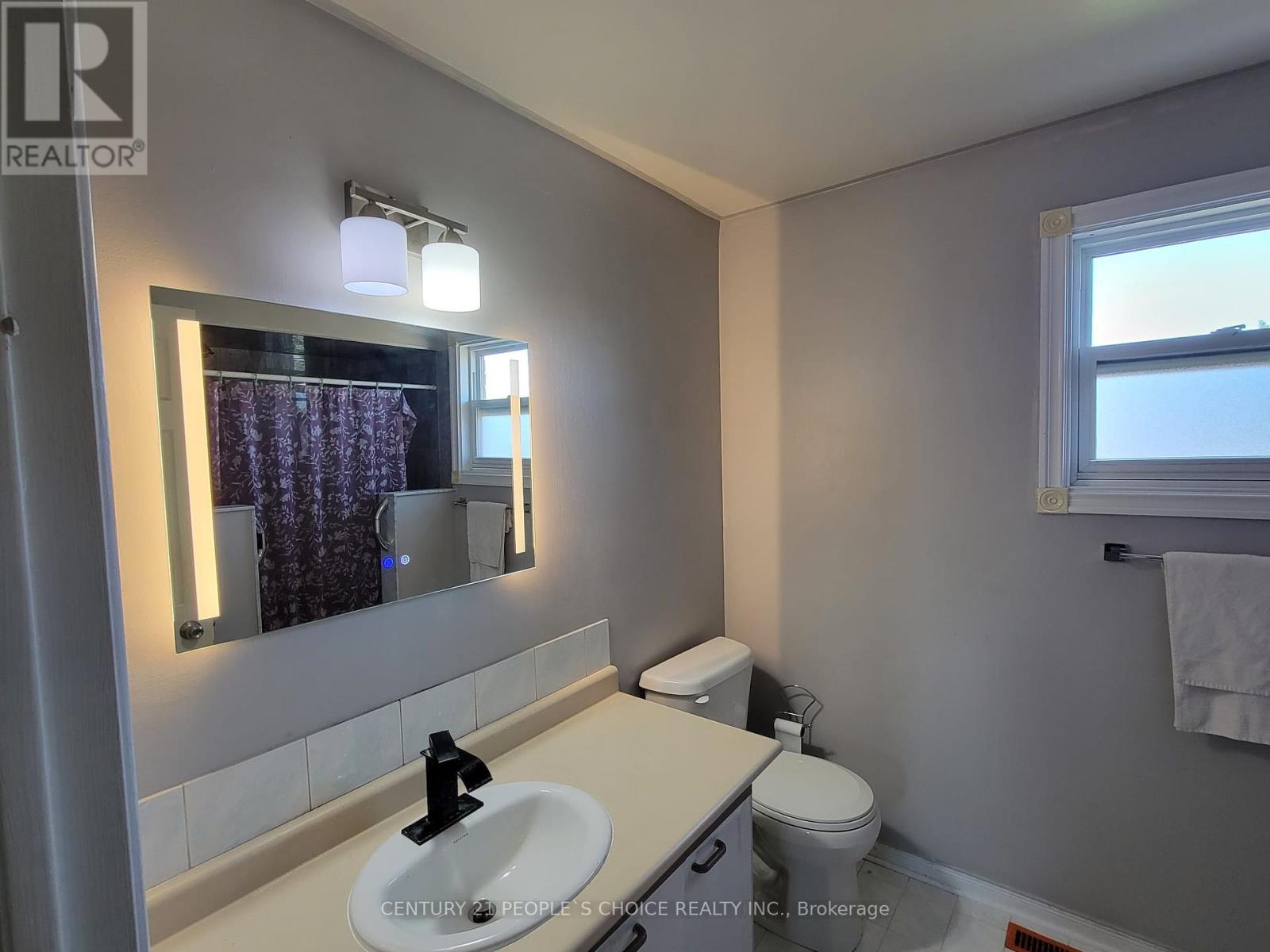 Photo 17 of 164 Cinrickbar Drive, Toronto ON