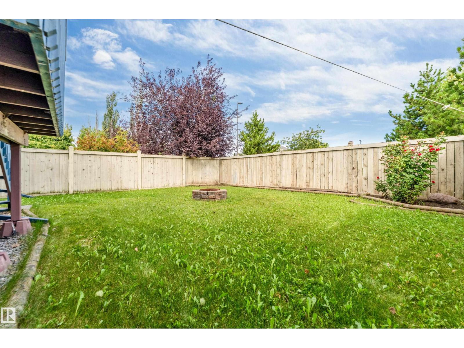 Photo 4 of 3320 27 Av Nw, Edmonton AB