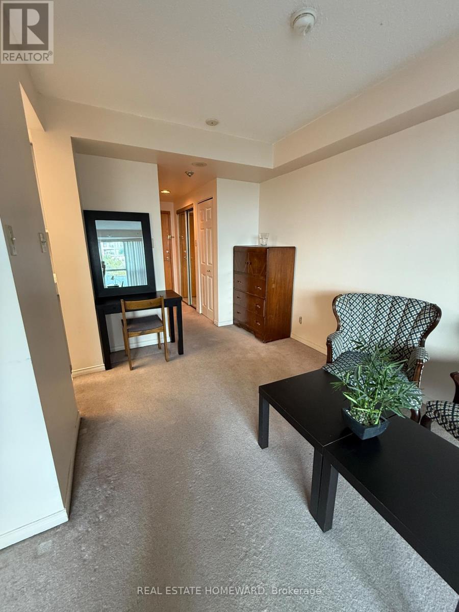Photo 6 of 903 99 Harbour Square, Toronto ON