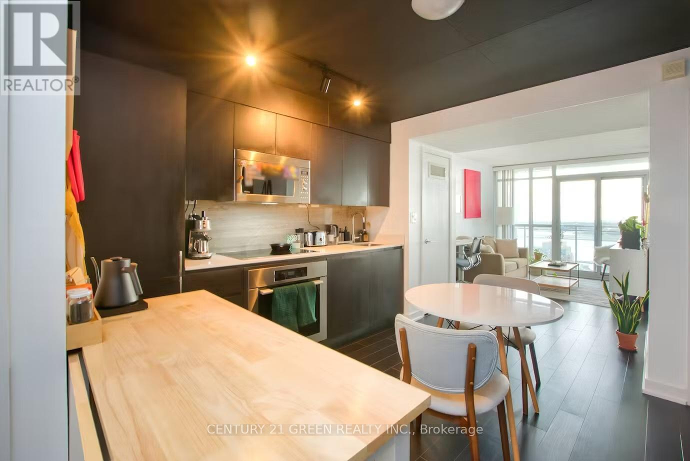 Photo 6 of 2308 15 Iceboat Terrace, Toronto ON