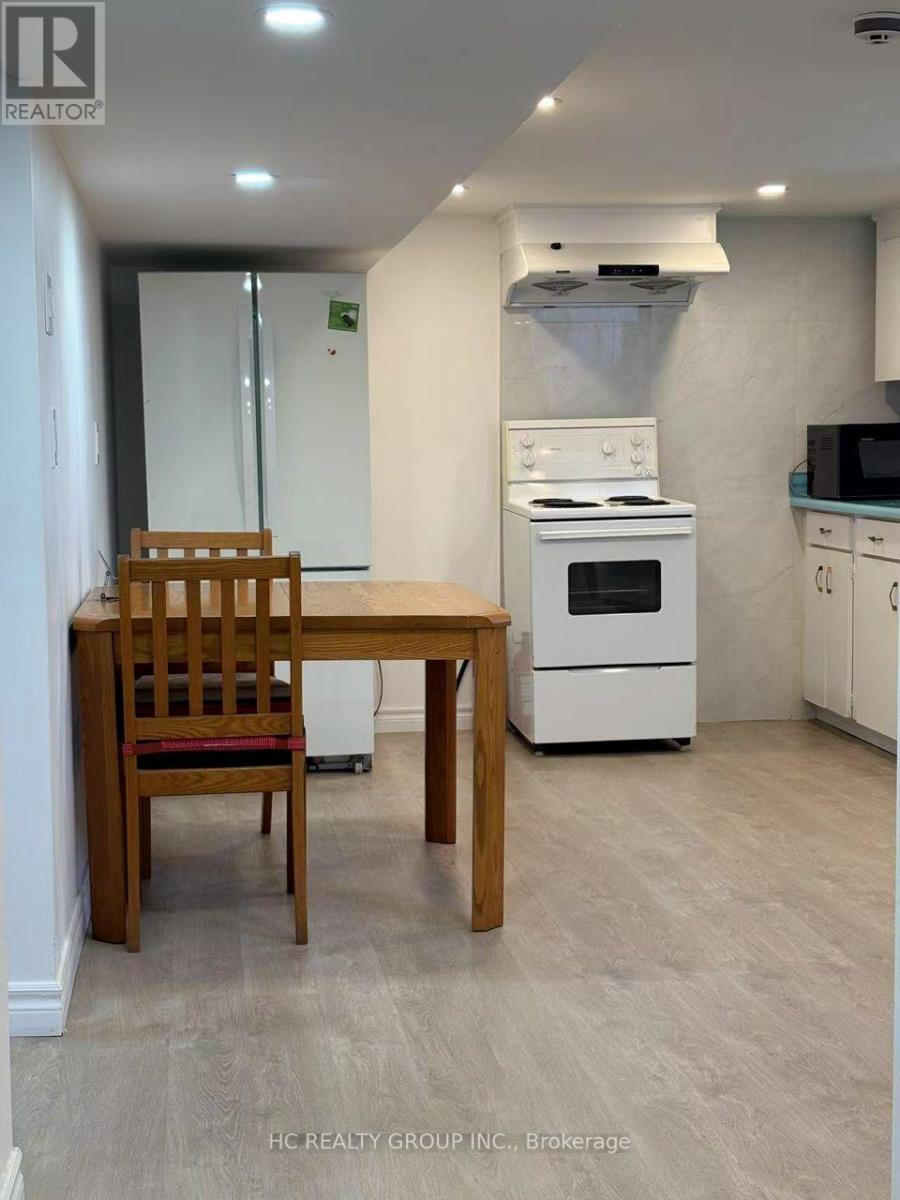 Photo 6 of Bsmt 7 Ivanhoe Court, Toronto ON