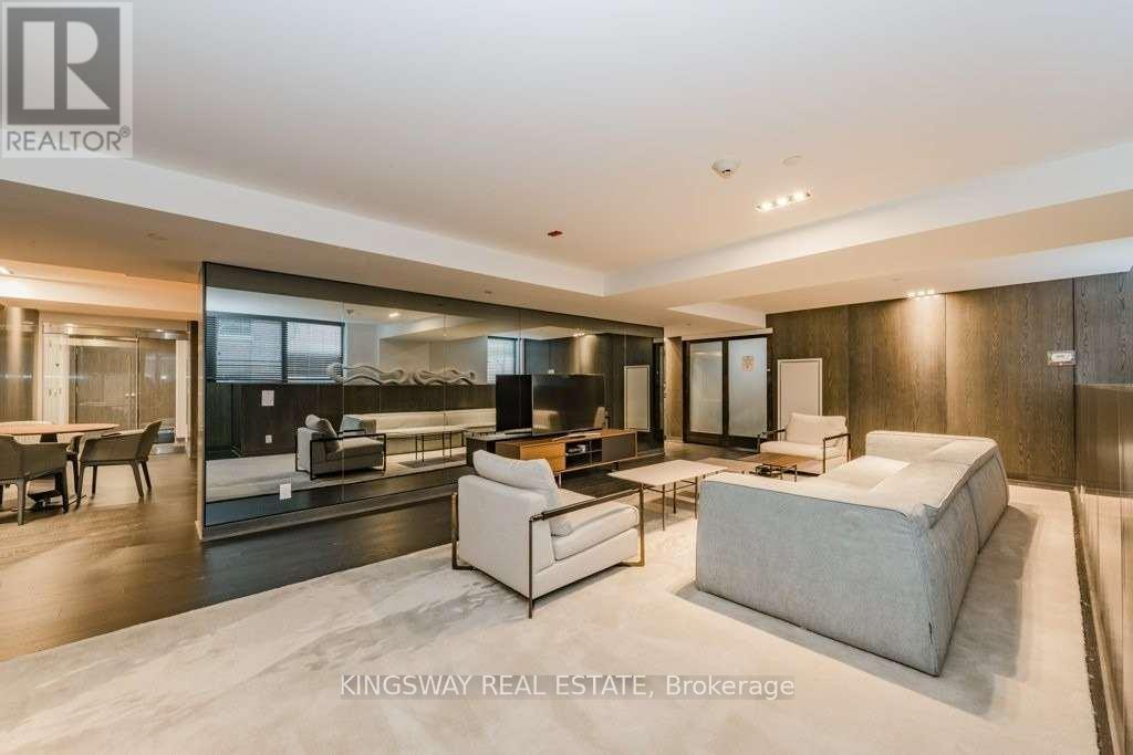 Photo 5 of 303 15 Beverley Street, Toronto ON