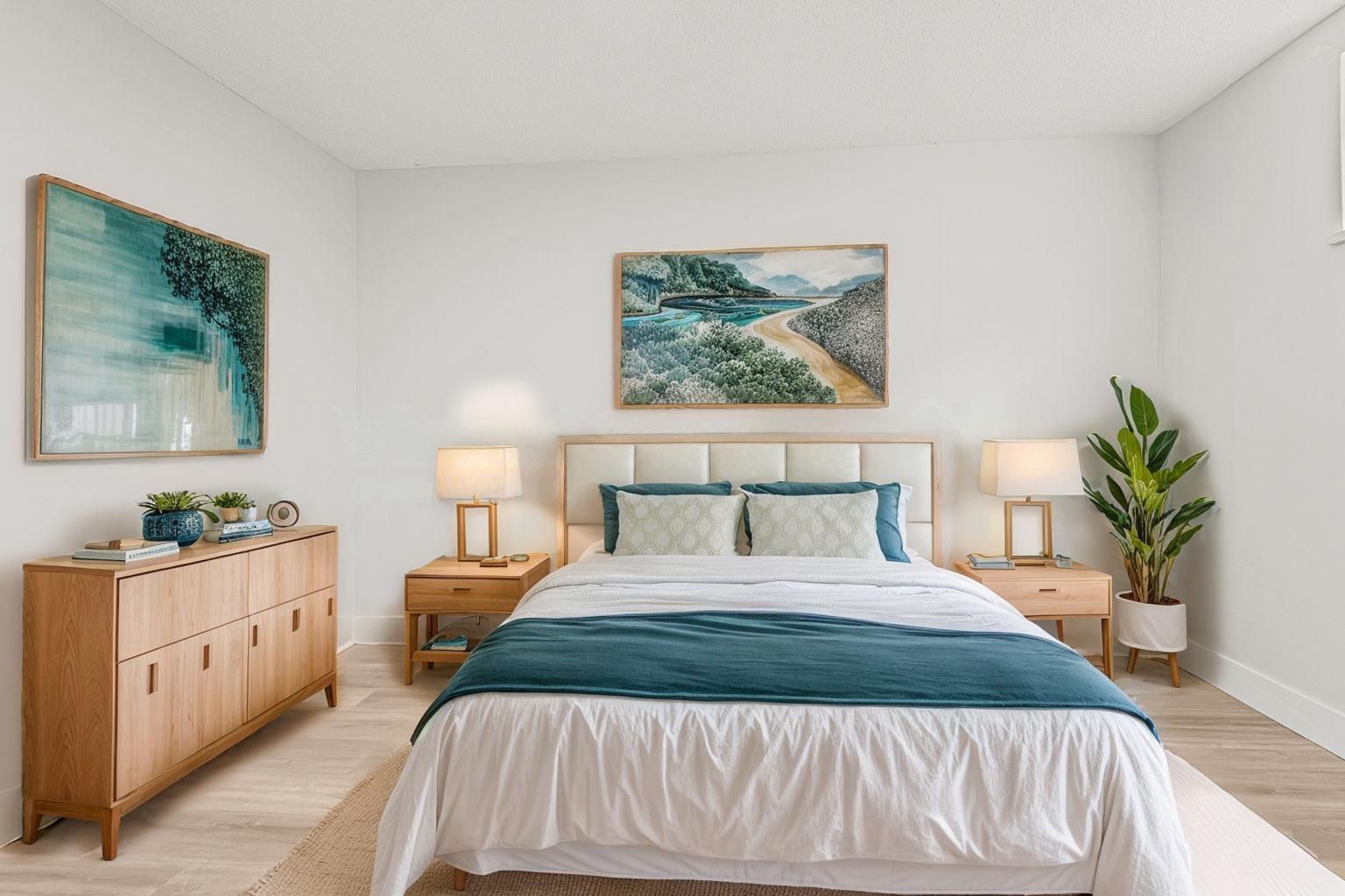 Photo 5 of 2071 Emerson Street, Abbotsford BC