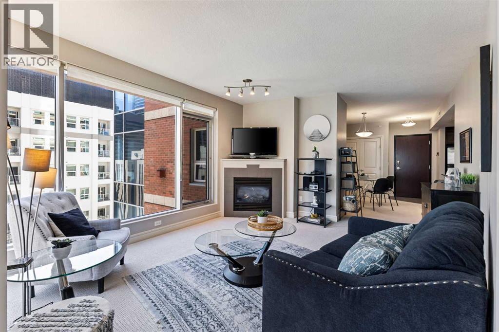 Single Family House for Sale in    Avenue SW Downtown Commercial Core Calgary 