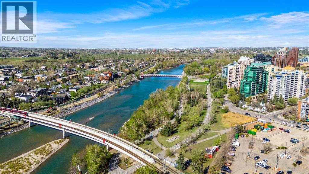 Single Family House for Sale in    Avenue SW Downtown Commercial Core Calgary 