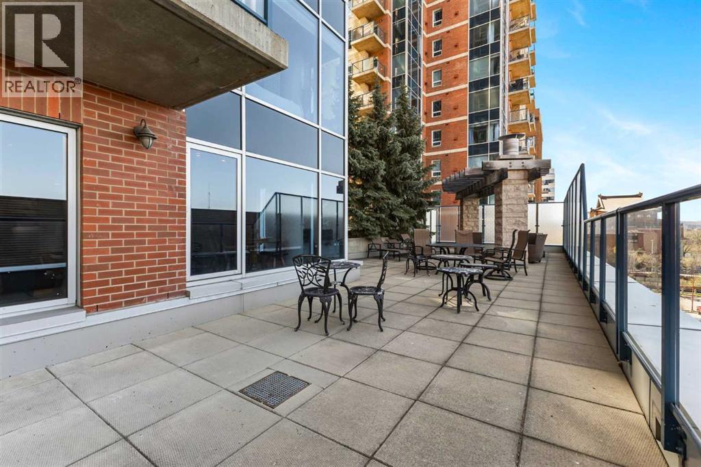 Single Family House for Sale in    Avenue SW Downtown Commercial Core Calgary 