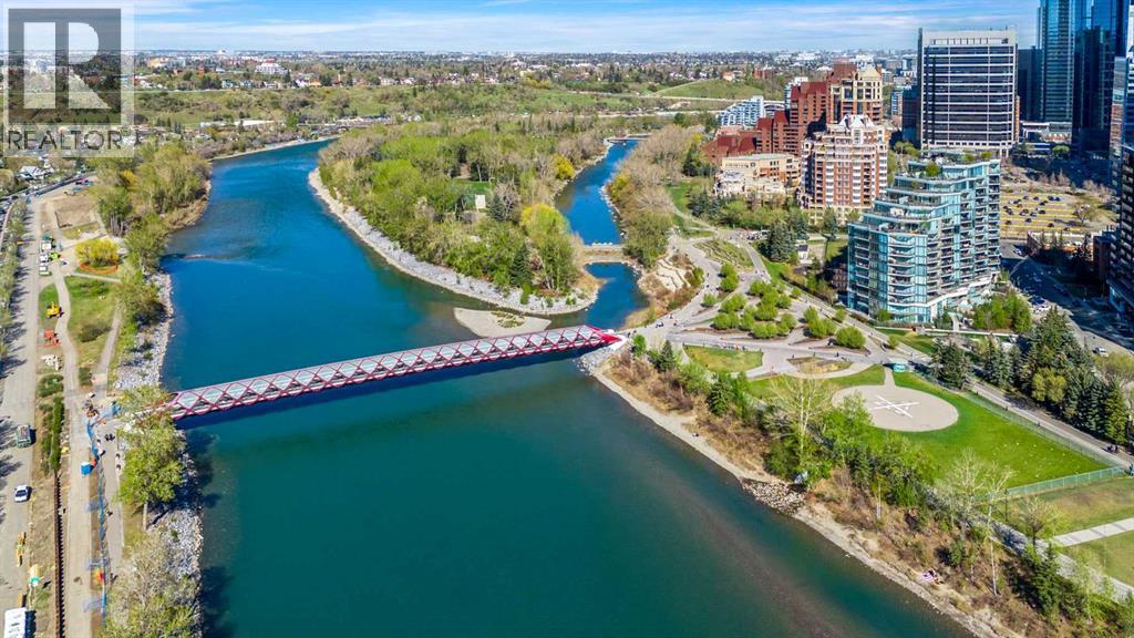 Single Family House for Sale in    Avenue SW Downtown Commercial Core Calgary 