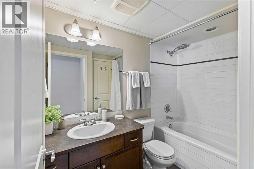 Single Family House for Sale in    Avenue SW Downtown Commercial Core Calgary 