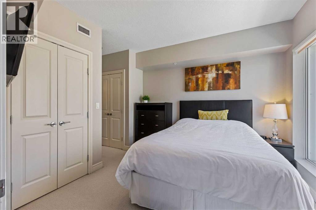 Single Family House for Sale in    Avenue SW Downtown Commercial Core Calgary 