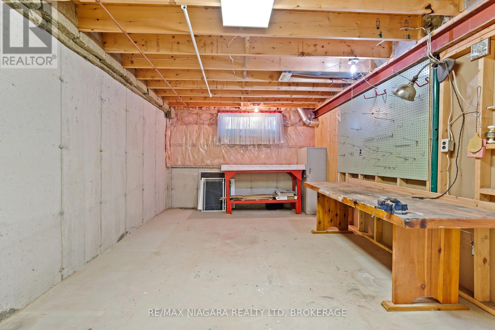 Photo 8 of 23 Portal Drive, Port Colborne ON