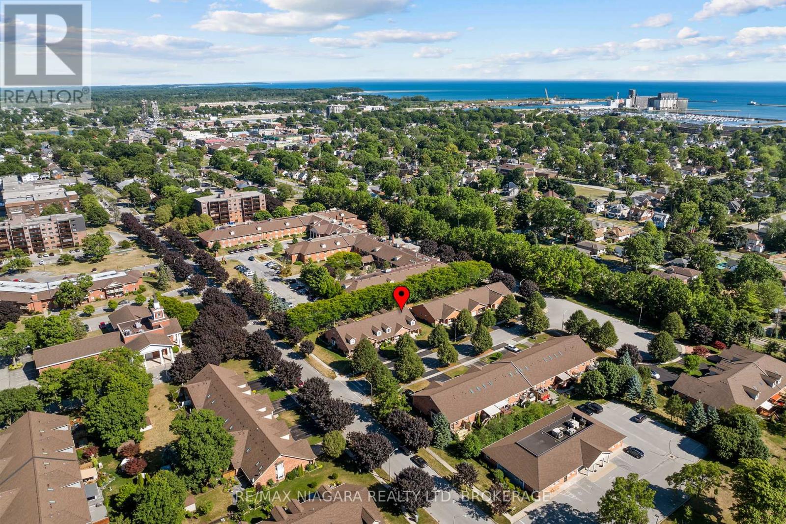 Photo 37 of 23 Portal Drive, Port Colborne ON