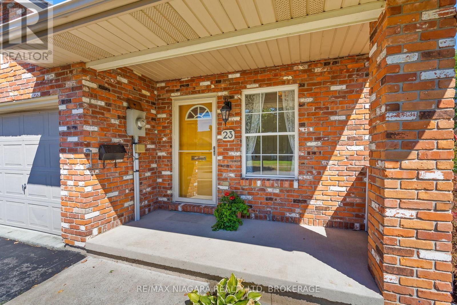 Photo 1 of 23 Portal Drive, Port Colborne ON