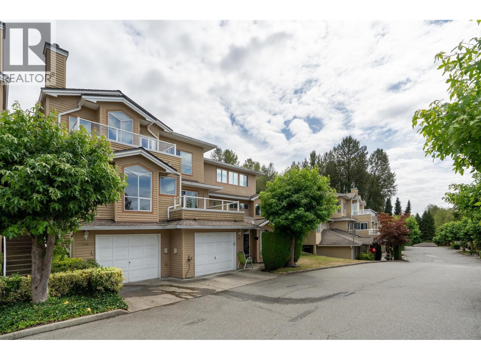 Photo 36 of 1116 Oflaherty Gate, Port Coquitlam BC