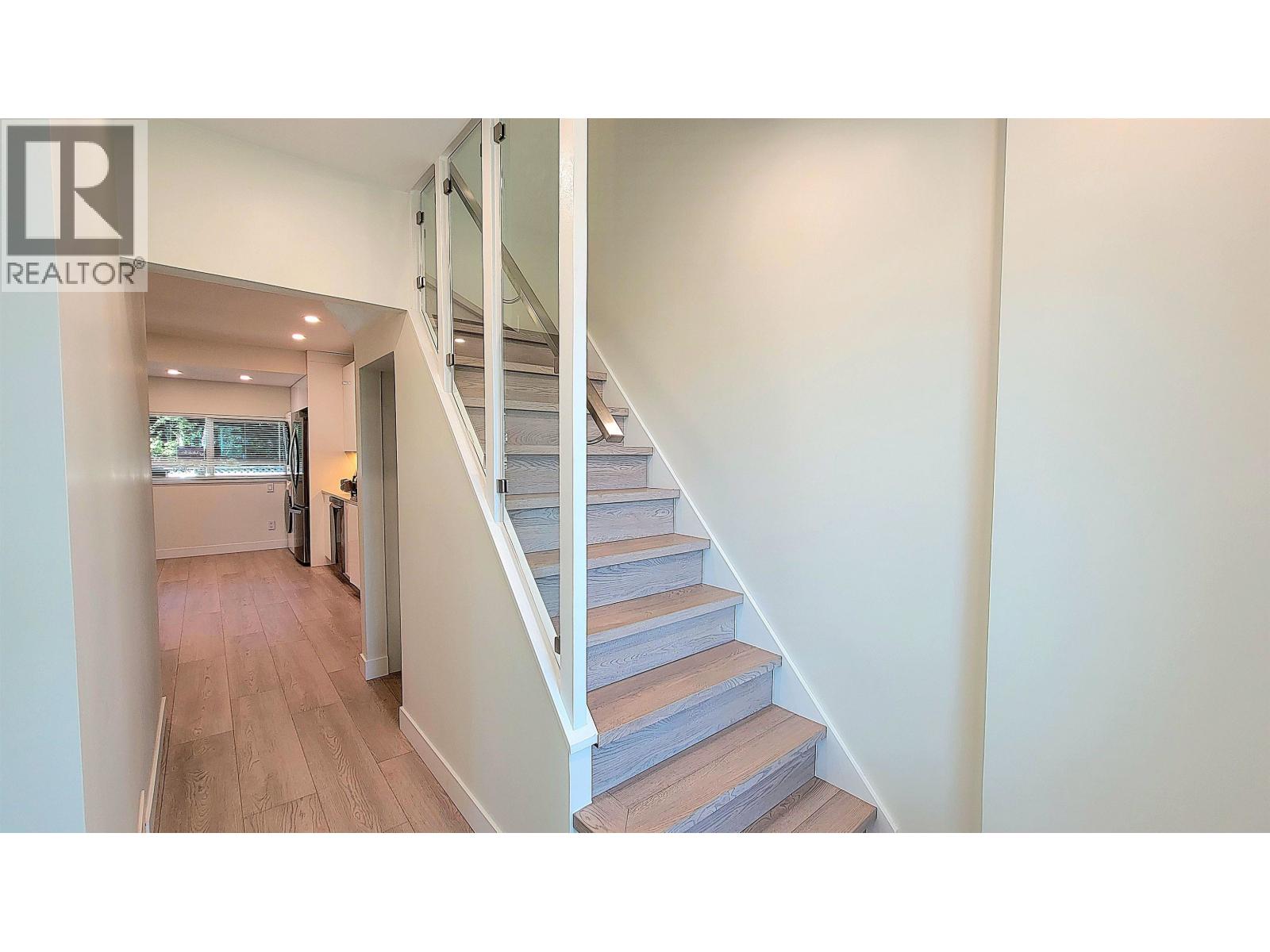 Photo 14 of 238 E 28th Street, North Vancouver BC