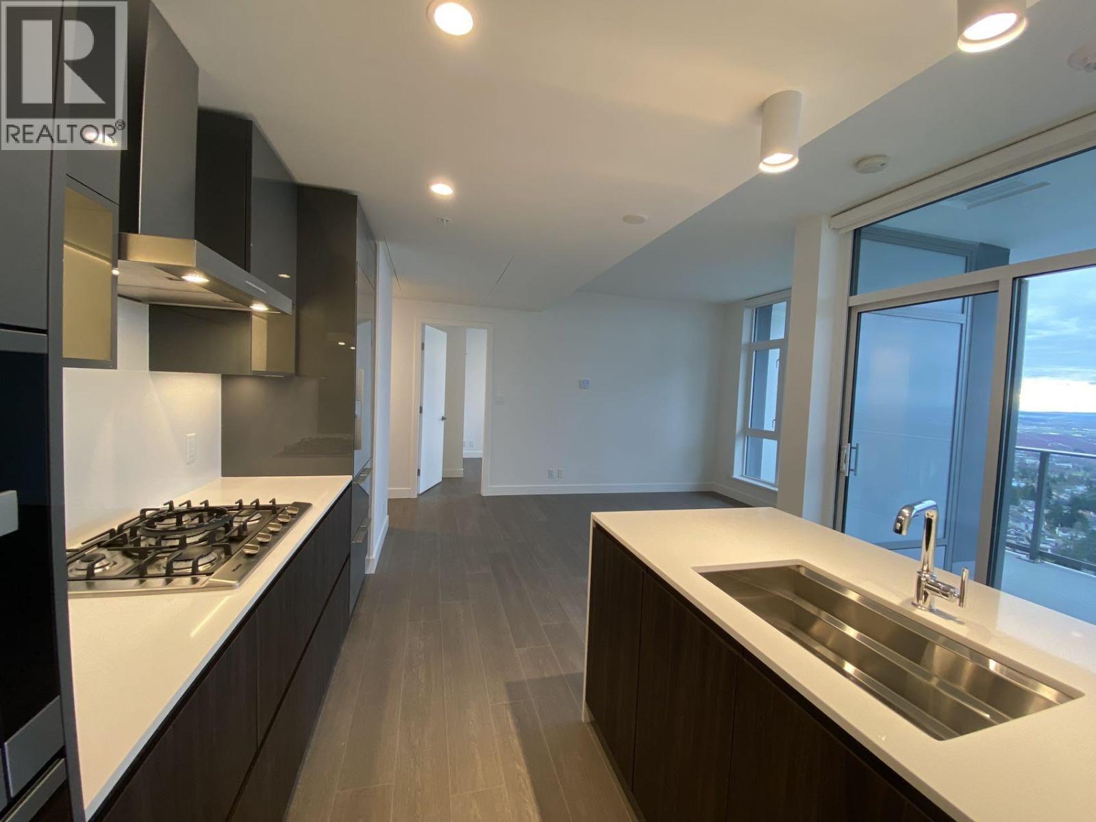 Photo 6 of 2706 6511 Sussex Avenue, Burnaby BC