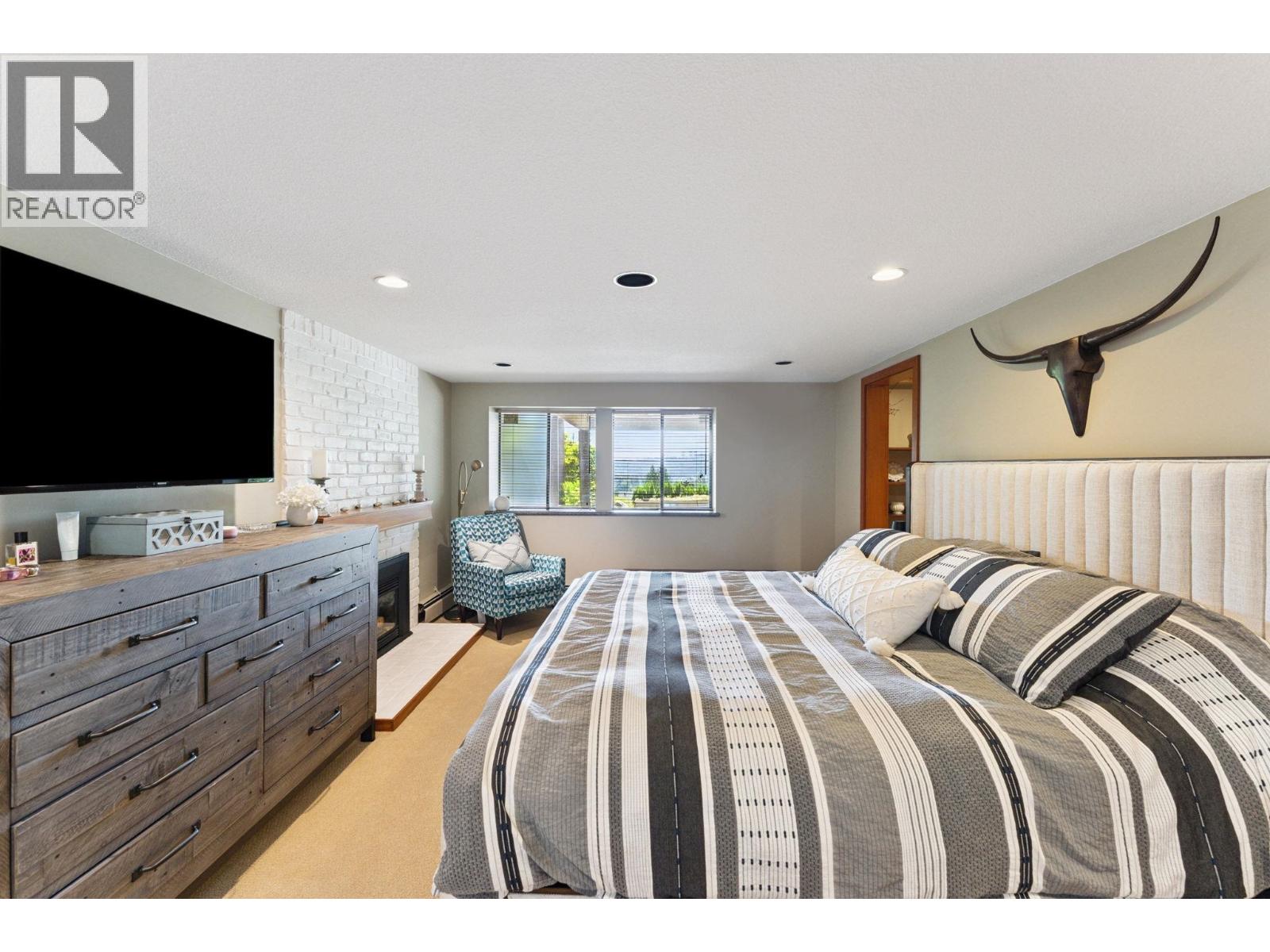Photo 1 of 1206 Cloverley Street, North Vancouver BC