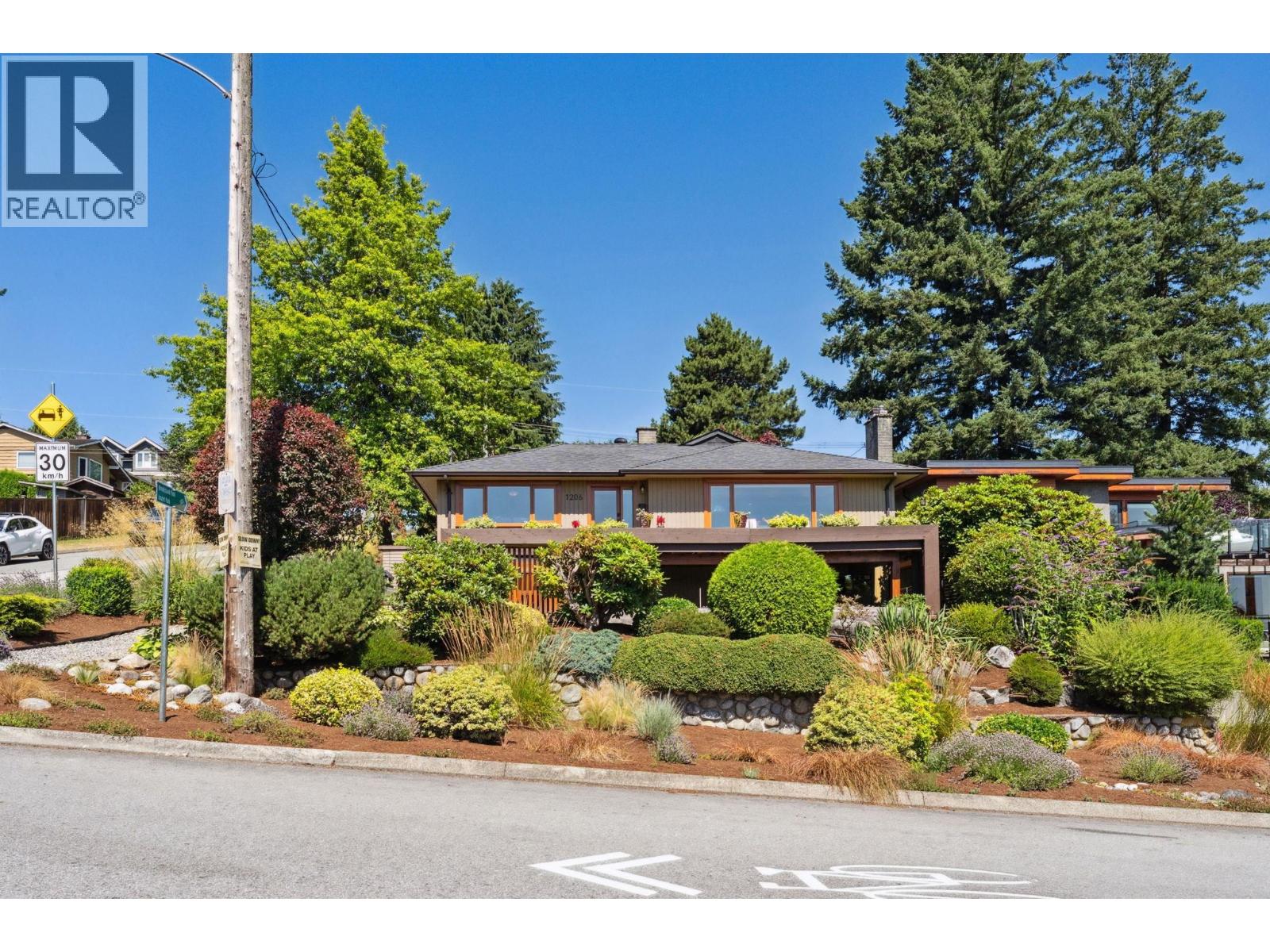 Photo 30 of 1206 Cloverley Street, North Vancouver BC
